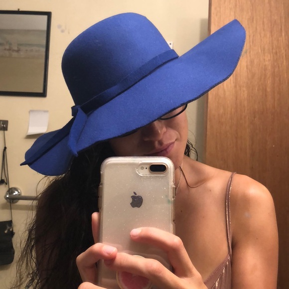 Last one! Blue Brim Hat👒 - Picture 5 of 7